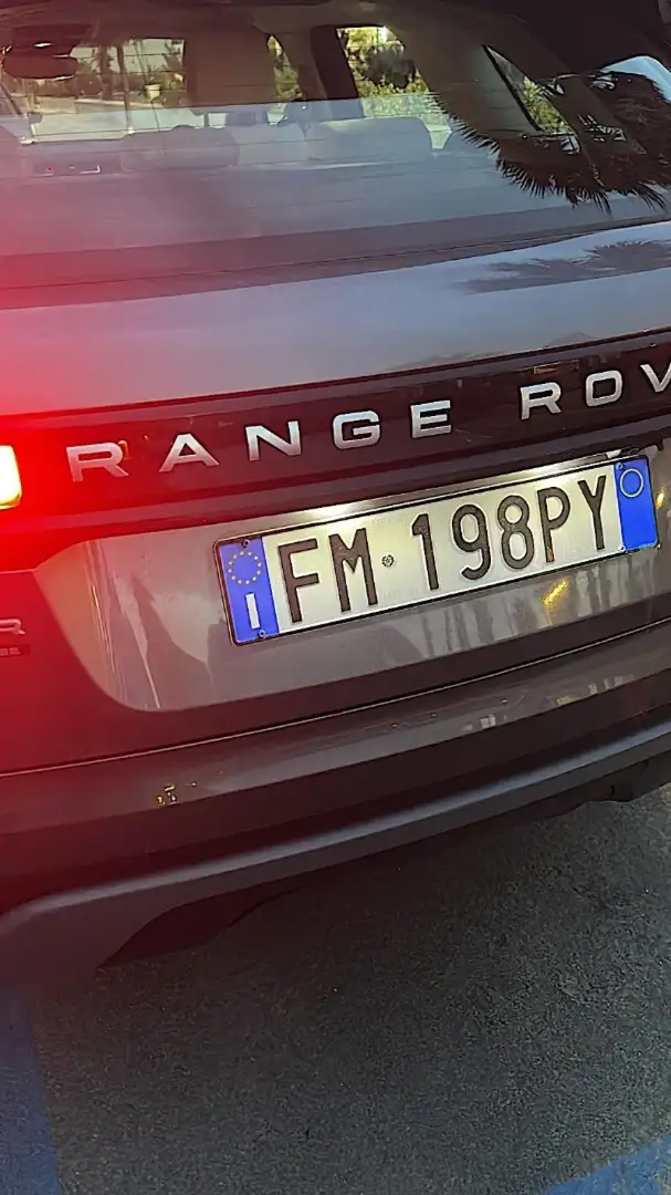 Land Rover Range Rover Velar 2.0 i4 SE 240cv auto Grau - 2
