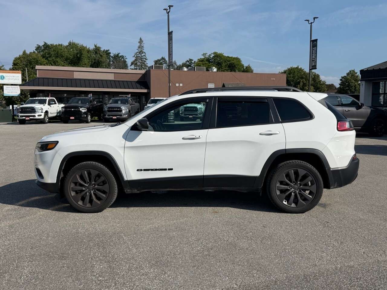 2021 Jeep Cherokee 80th Anniversary 4x4 — снимка 1