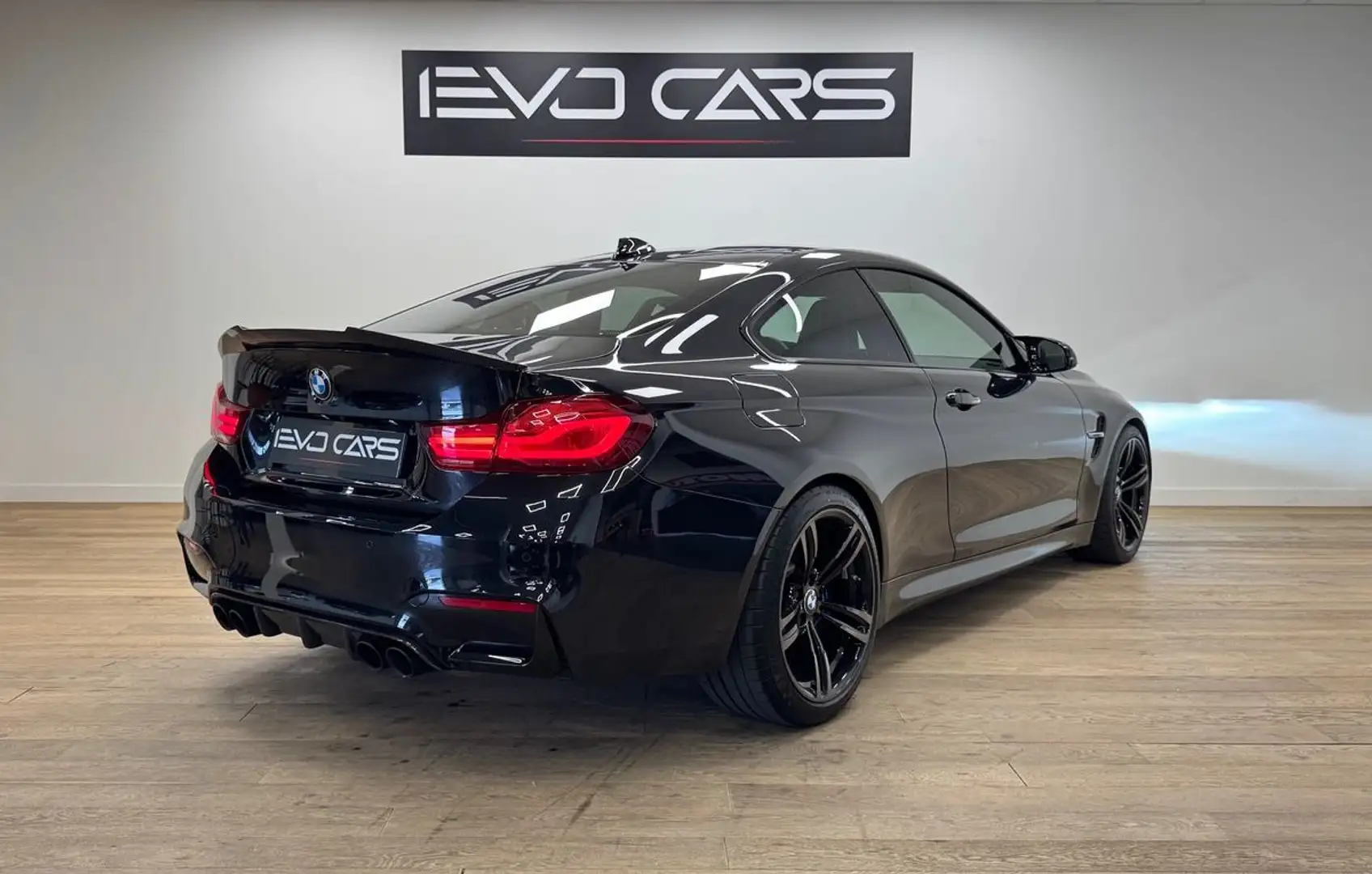 BMW M4 3.0 431 ch / Origine France / Toit carbone / Camér Noir - 2