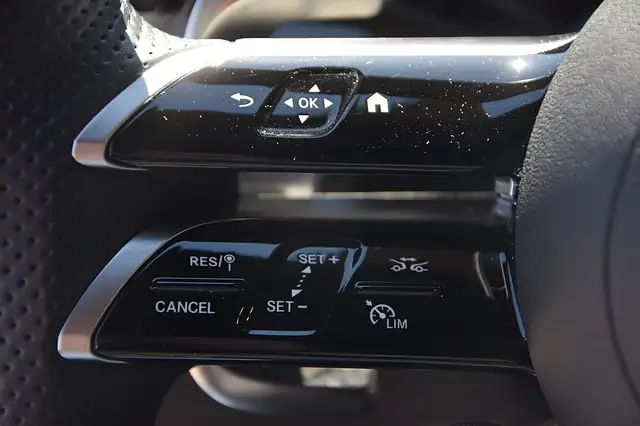 Mercedes-Benz E 53 AMG PHEV 4Matic 21,2kWh Aut. *AMG Night-Paket Exter... Ansicht 14