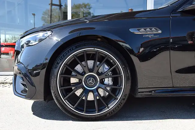 Mercedes-Benz E 53 AMG PHEV 4Matic 21,2kWh Aut. *AMG Night-Paket Exter... Ansicht 18