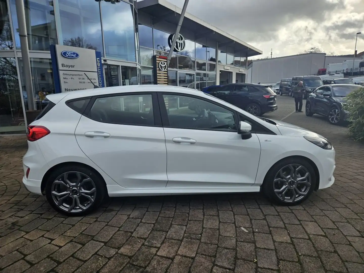 Ford Fiesta 1.0 EcoBoost Hybrid S&S ST-LINE Blanc - 2