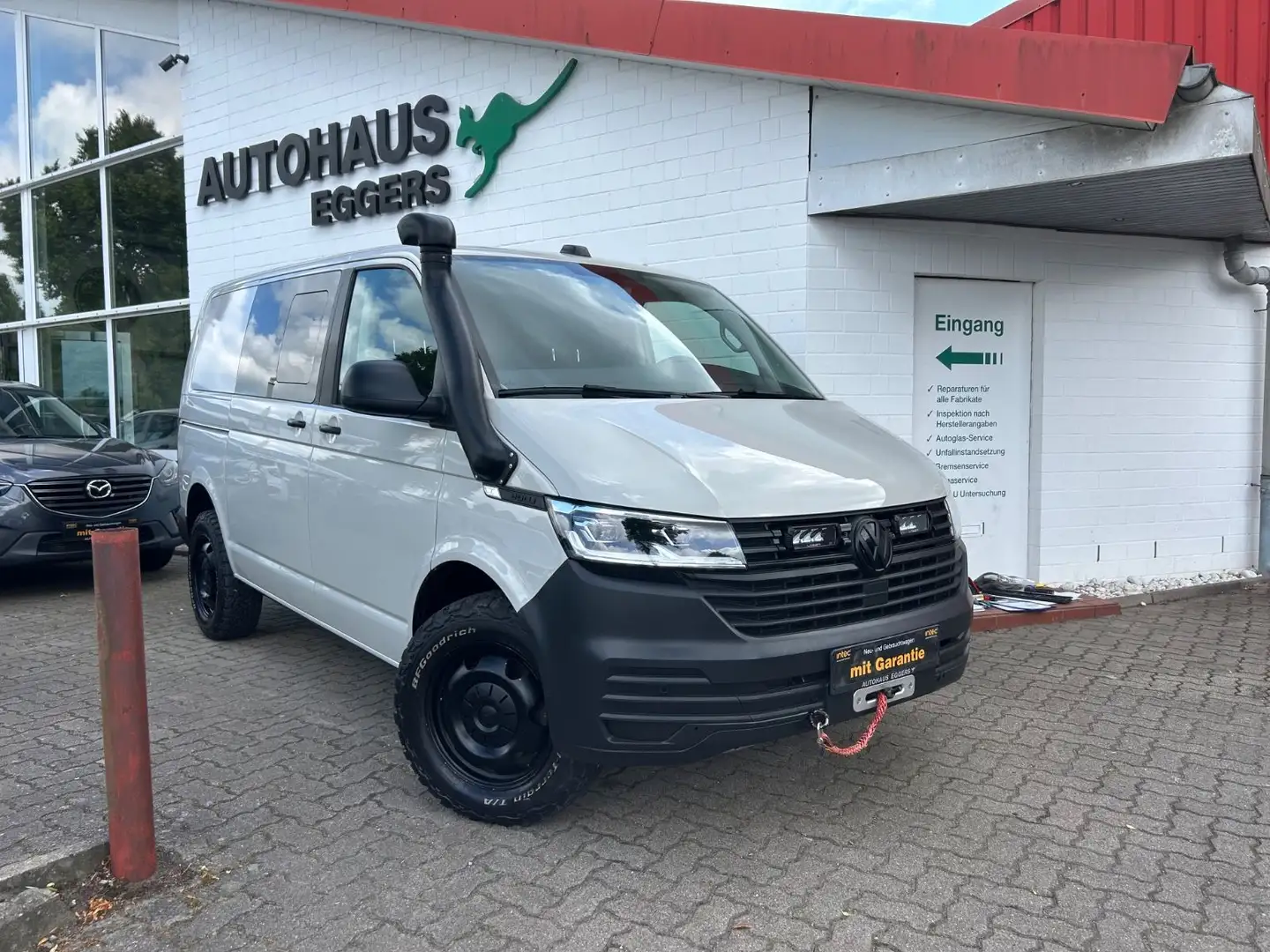 Volkswagen T6 Kombi T6.1 4MOTION DSG/SHZ/TEMP/AHK/SEIKEL-UMBAU Grijs - 1