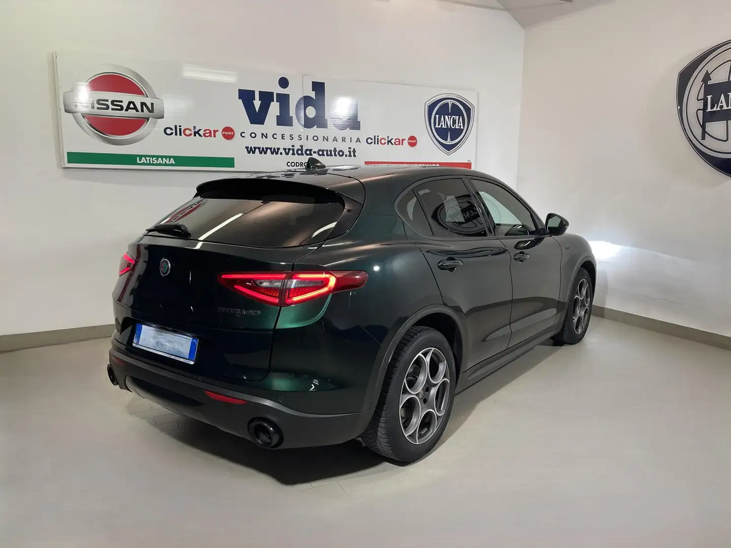 Alfa Romeo Stelvio 2.2 t Sprint rwd 190cv auto Verde - 2