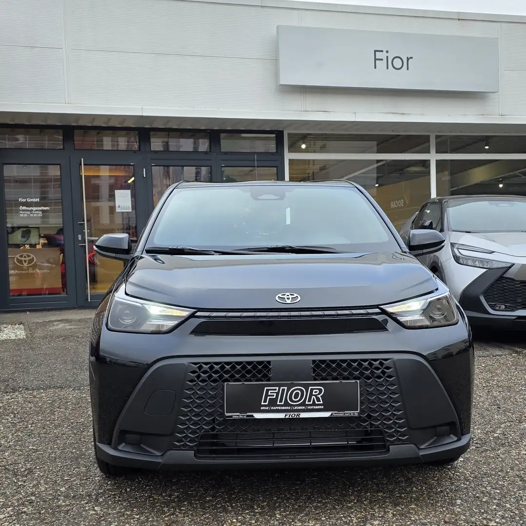 Toyota Aygo X Active Neues Modell Schwarz - 2