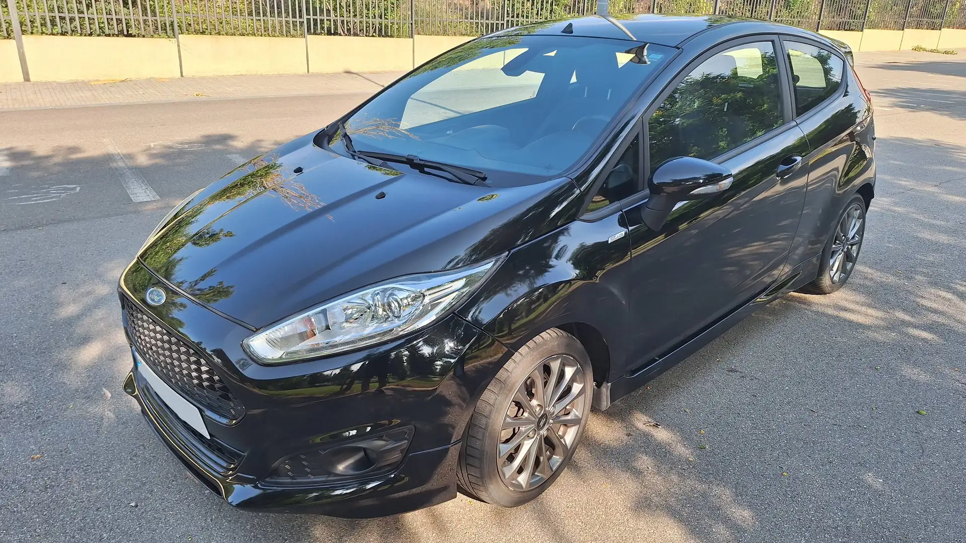 Ford Fiesta Fiesta 1.5 TDCi ST-Line 95 ST-Line IMPECABLE Y UNICO PROPIETARIO Negro - 2