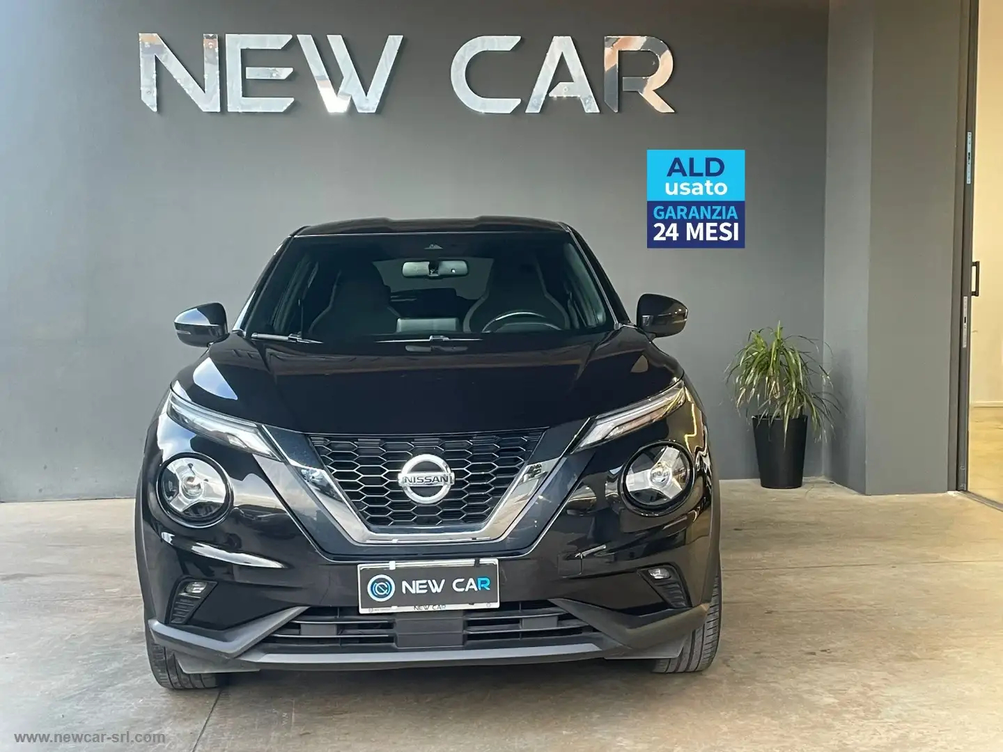 Nissan Juke 1.0 DIG-T 117 CV Acenta Nero - 1