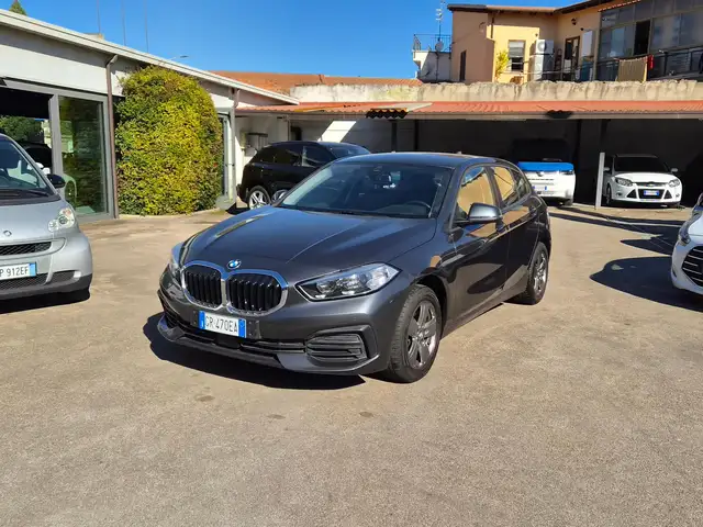 BMW 116 Serie 1 F40 116d Business Advantage auto