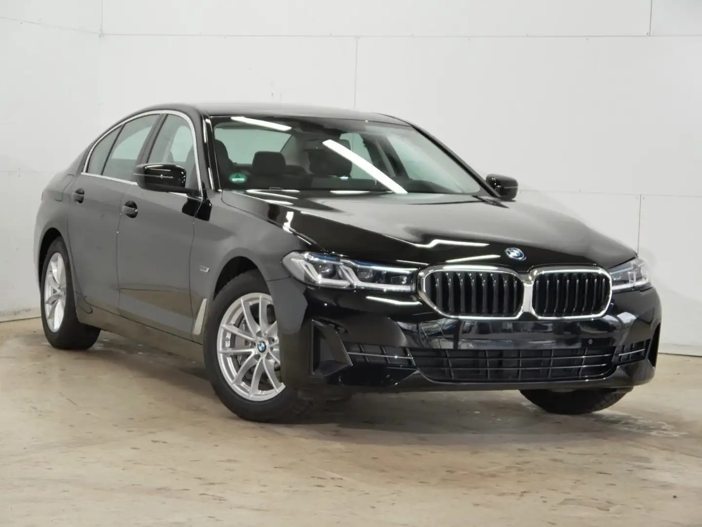 BMW 530 530e Sport TV HUD Laser RFK Sound Display Key Grau - 2