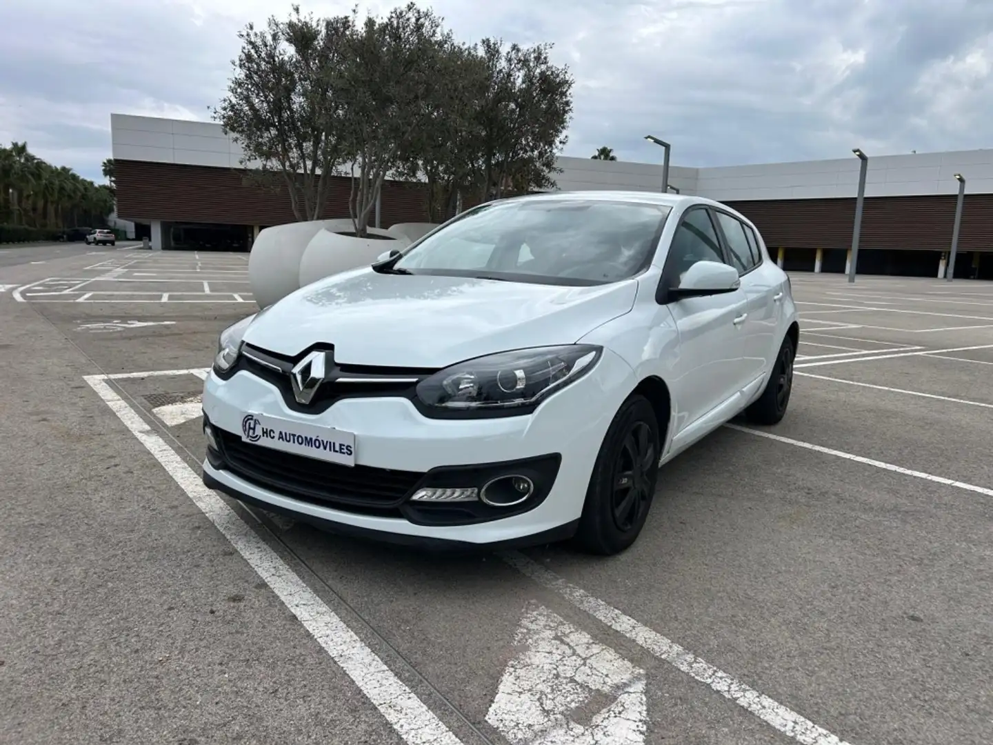 Renault Megane 1.2 TCE Energy Intens S&S 115 Weiß - 1