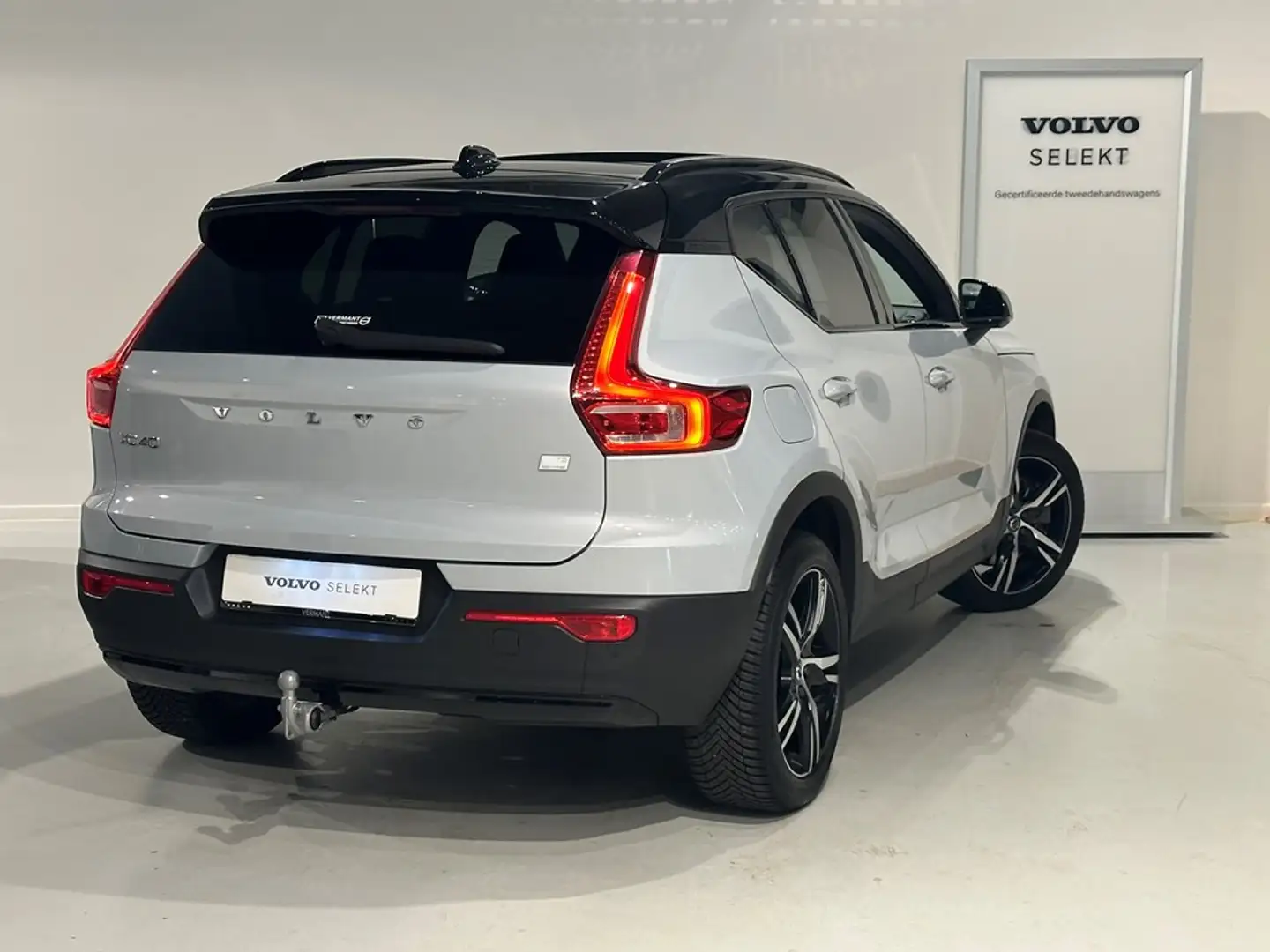 Volvo XC40 T5 Recharge R Design + PANO DAK/TREKHAAK Grijs - 2