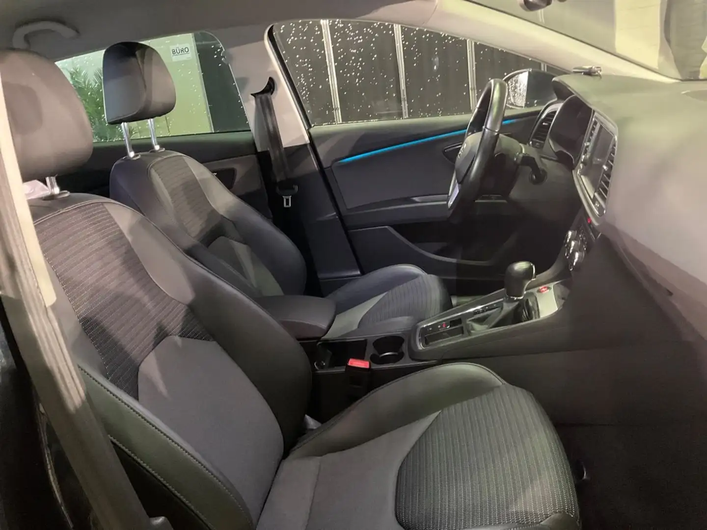 SEAT Leon 1.5 TGI Xcellence Grau - 2