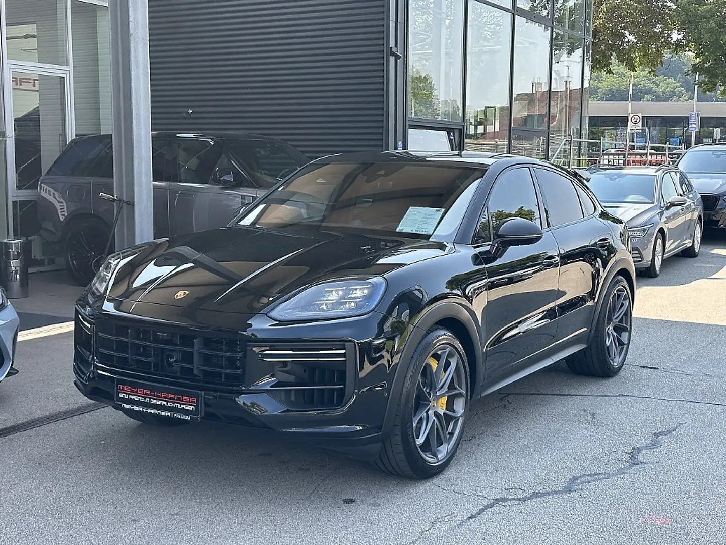 Porsche Cayenne III Turbo E-Hybrid GT-Paket Aut. Schwarz - 1