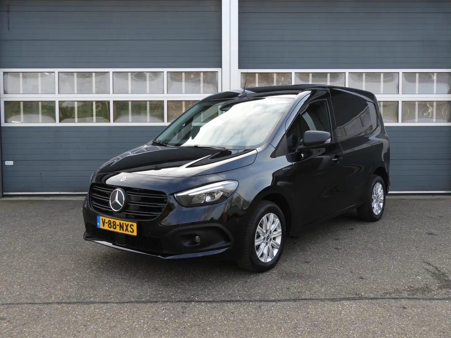 Mercedes-Benz Citan eCitan L1 Pro 51 kWh LED | AUT | NIEUWSTAAT Noir - 1