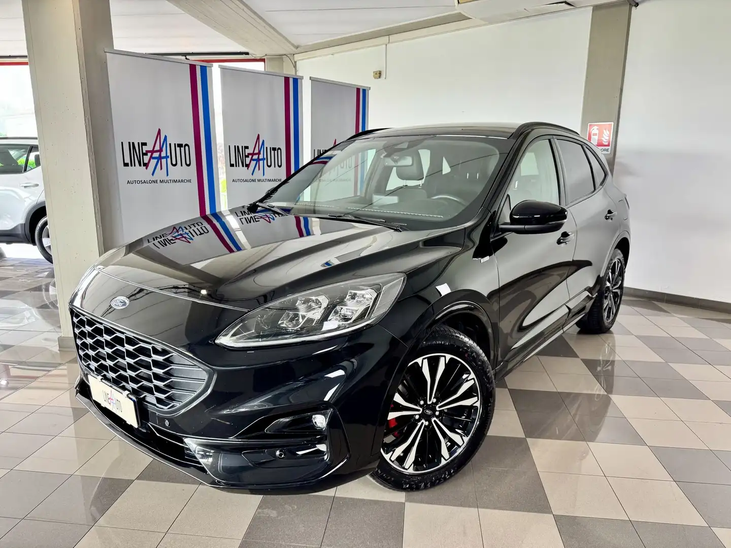 Ford Kuga 2.5 Full Hybrid 190 CV CVT 2WD ST-Line X Nero - 2