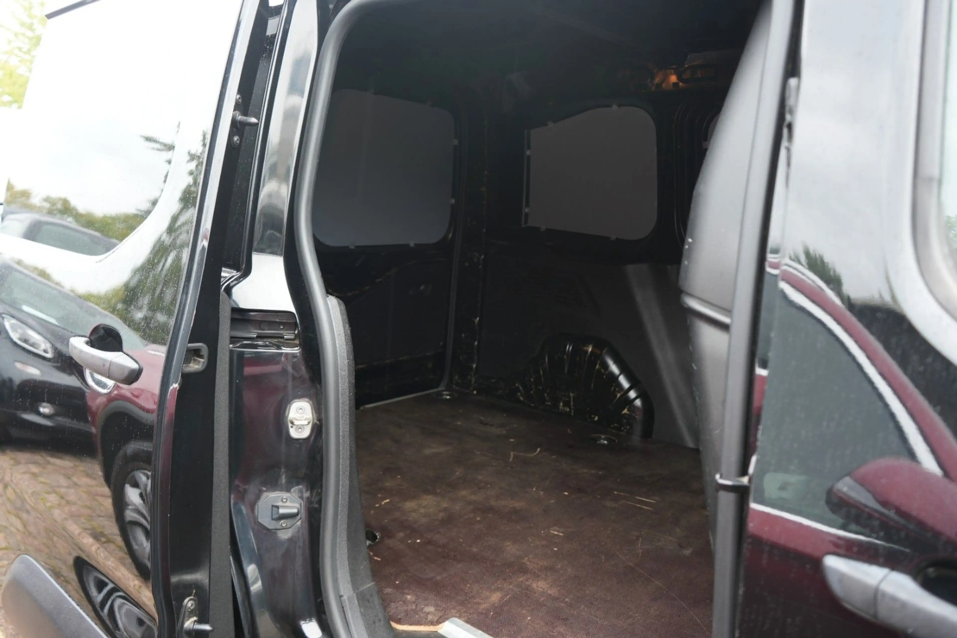 Citroen Berlingo 1.6 HDi 100 Kasten Club *KLIMA|KAMERA* — photo 13