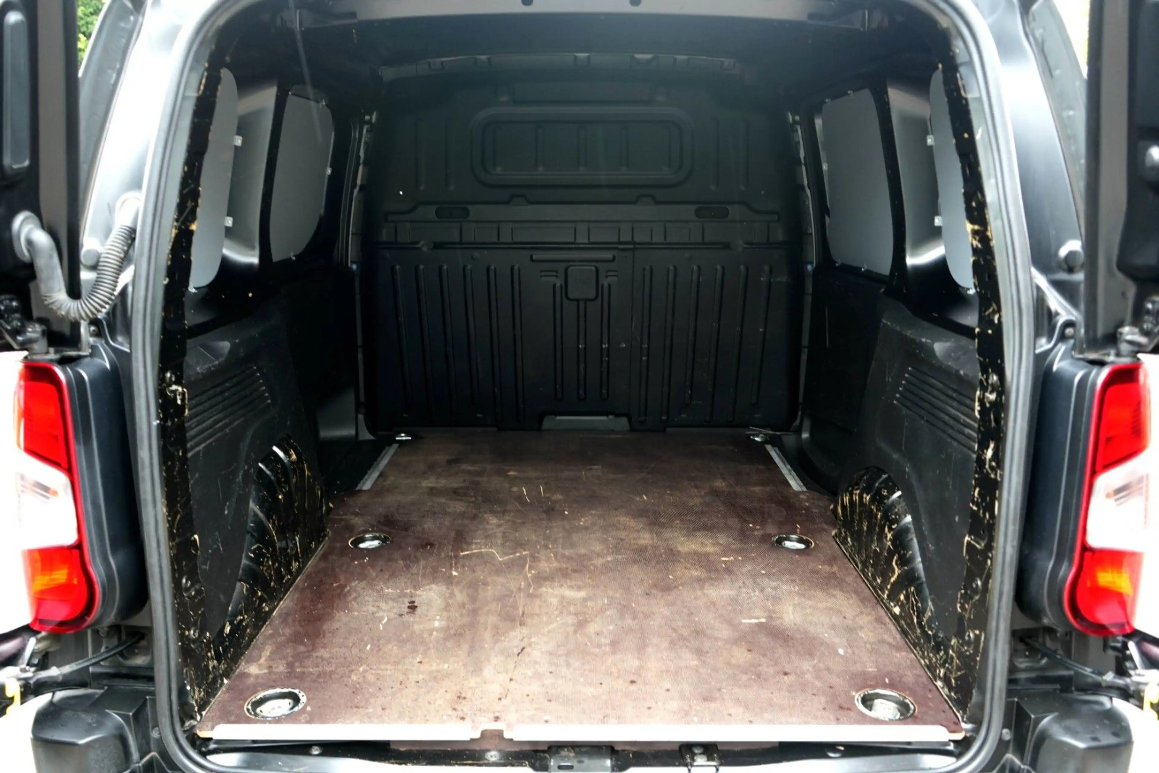 Citroen Berlingo 1.6 HDi 100 Kasten Club *KLIMA|KAMERA* — photo 14
