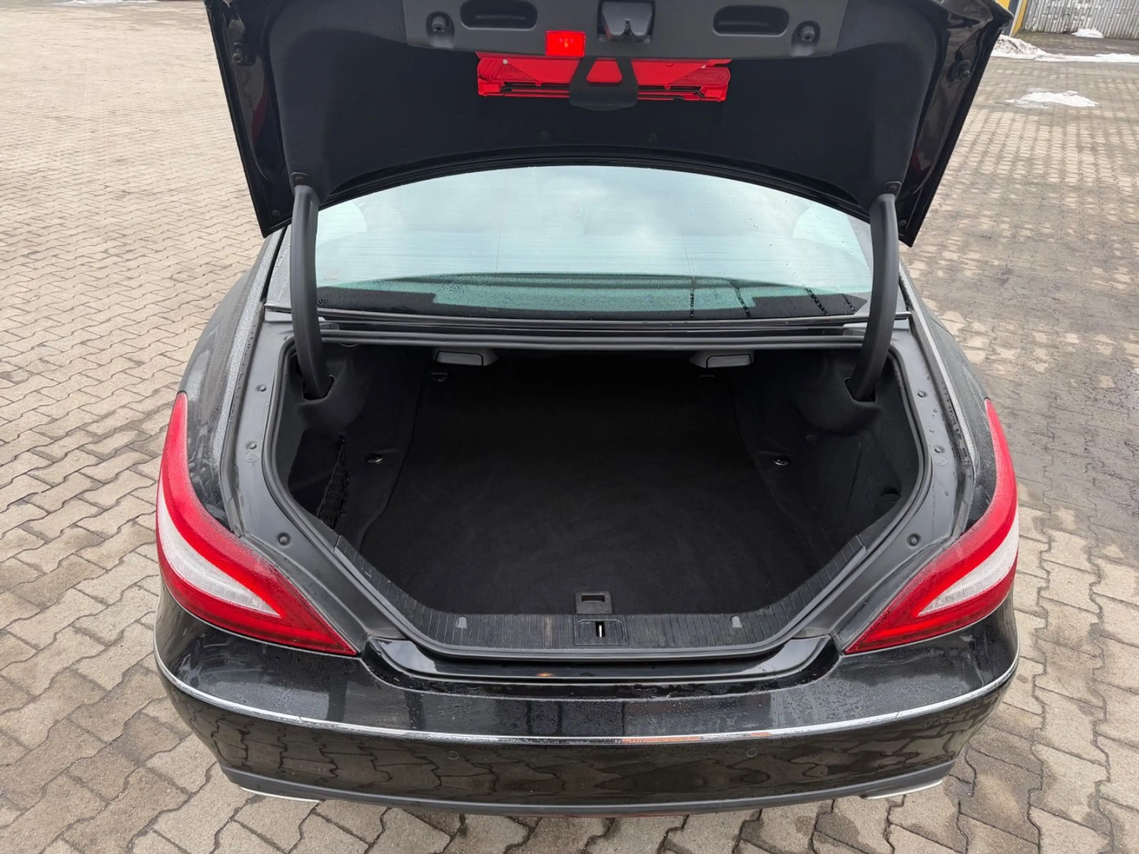 Mercedes-Benz CLS 350 BlueTec/EURO6/LED/NAVI/TEMPOMAT — photo 14