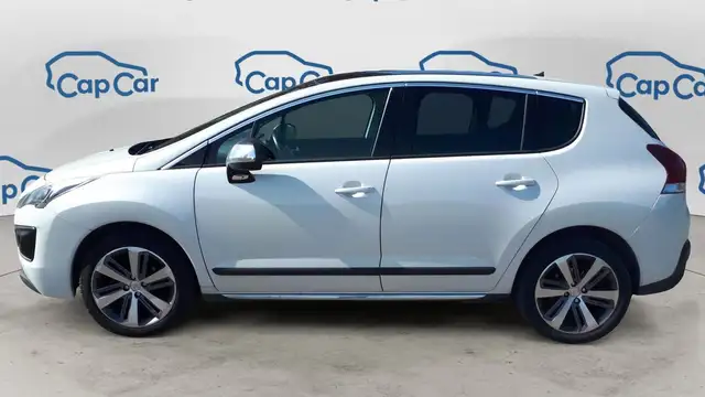 Peugeot 3008 view 2