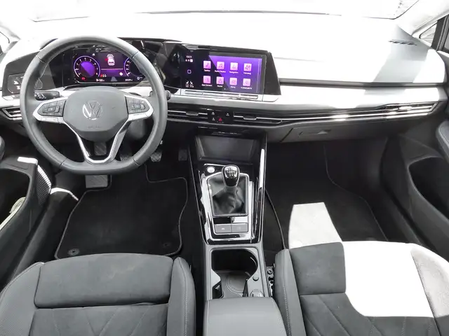 Volkswagen Golf view 10