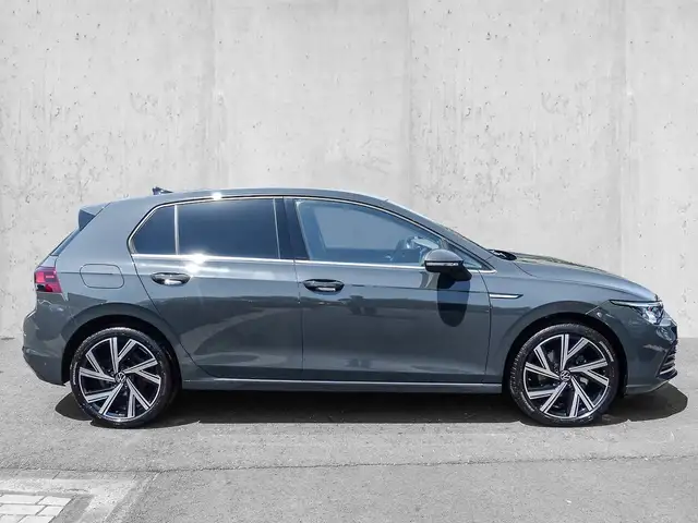 Volkswagen Golf view 4
