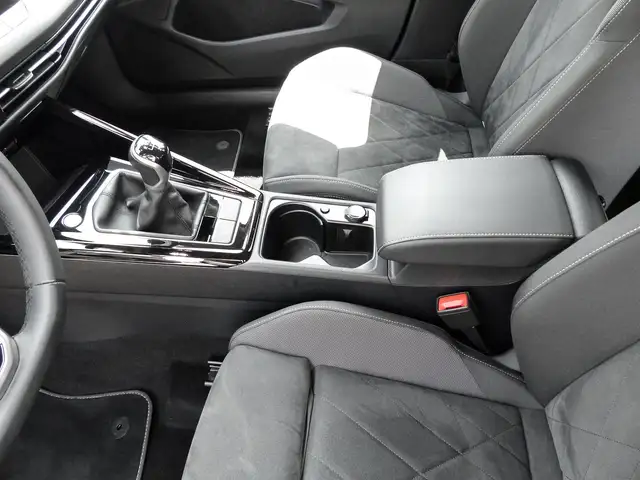 Volkswagen Golf view 15