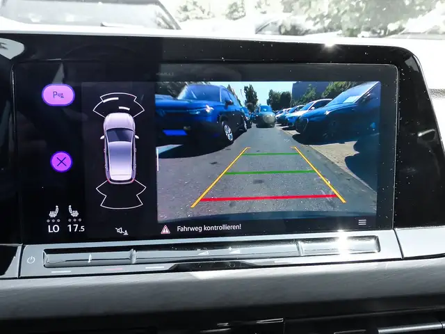 Volkswagen Golf view 12