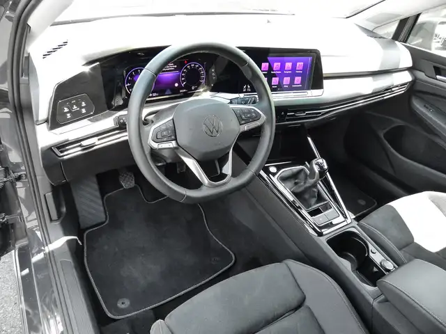 Volkswagen Golf view 9