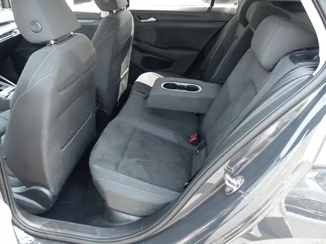 Volkswagen Golf view 19