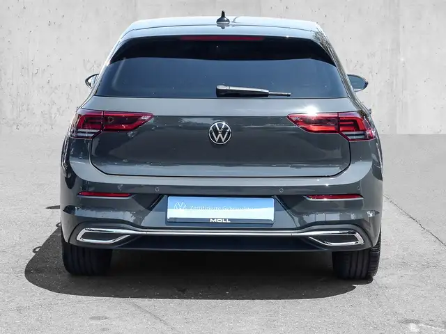 Volkswagen Golf view 6