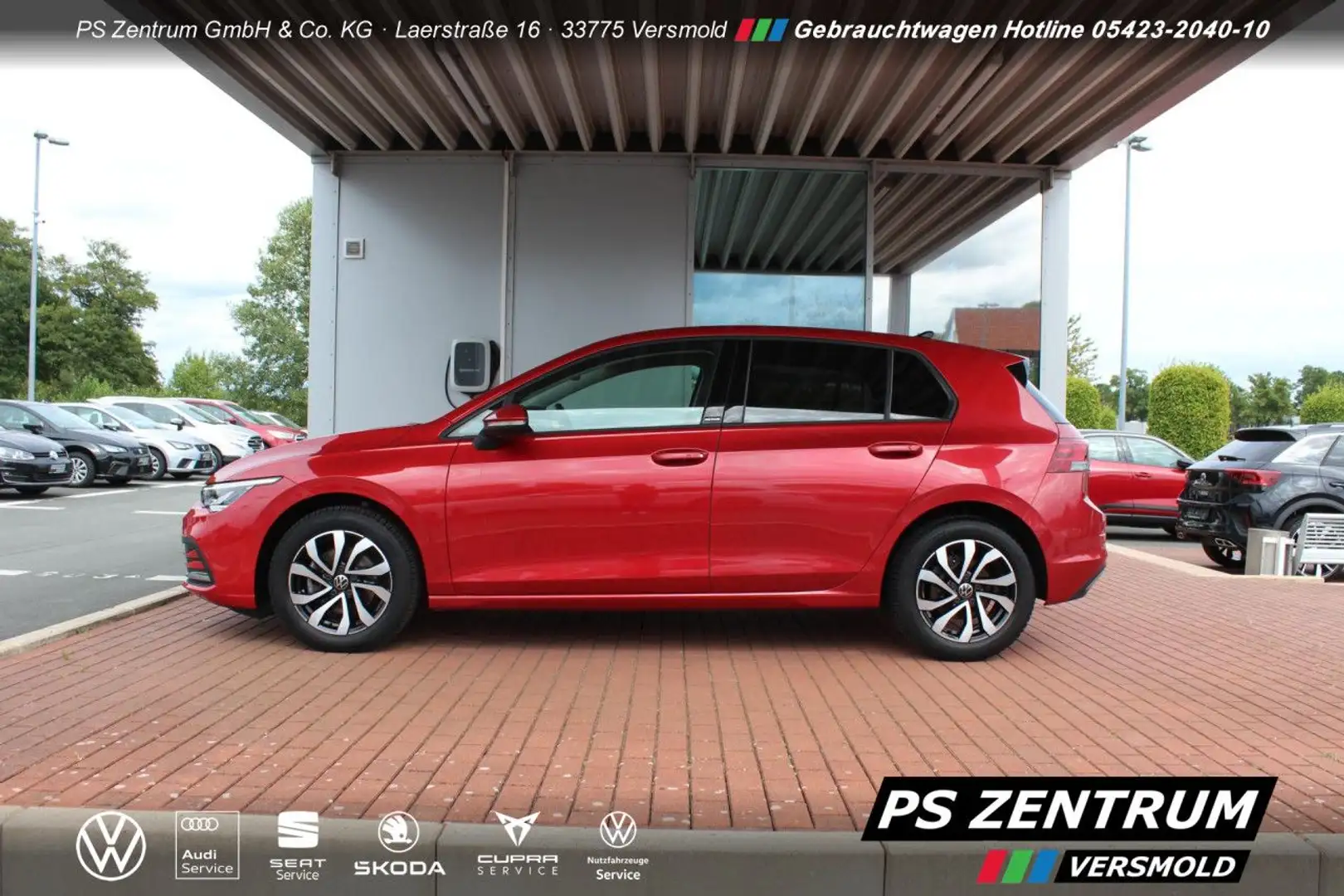 Volkswagen Golf VIII 1.5 TSI LED NAVI RFK ACC Bluetooth Klima Rot - 2
