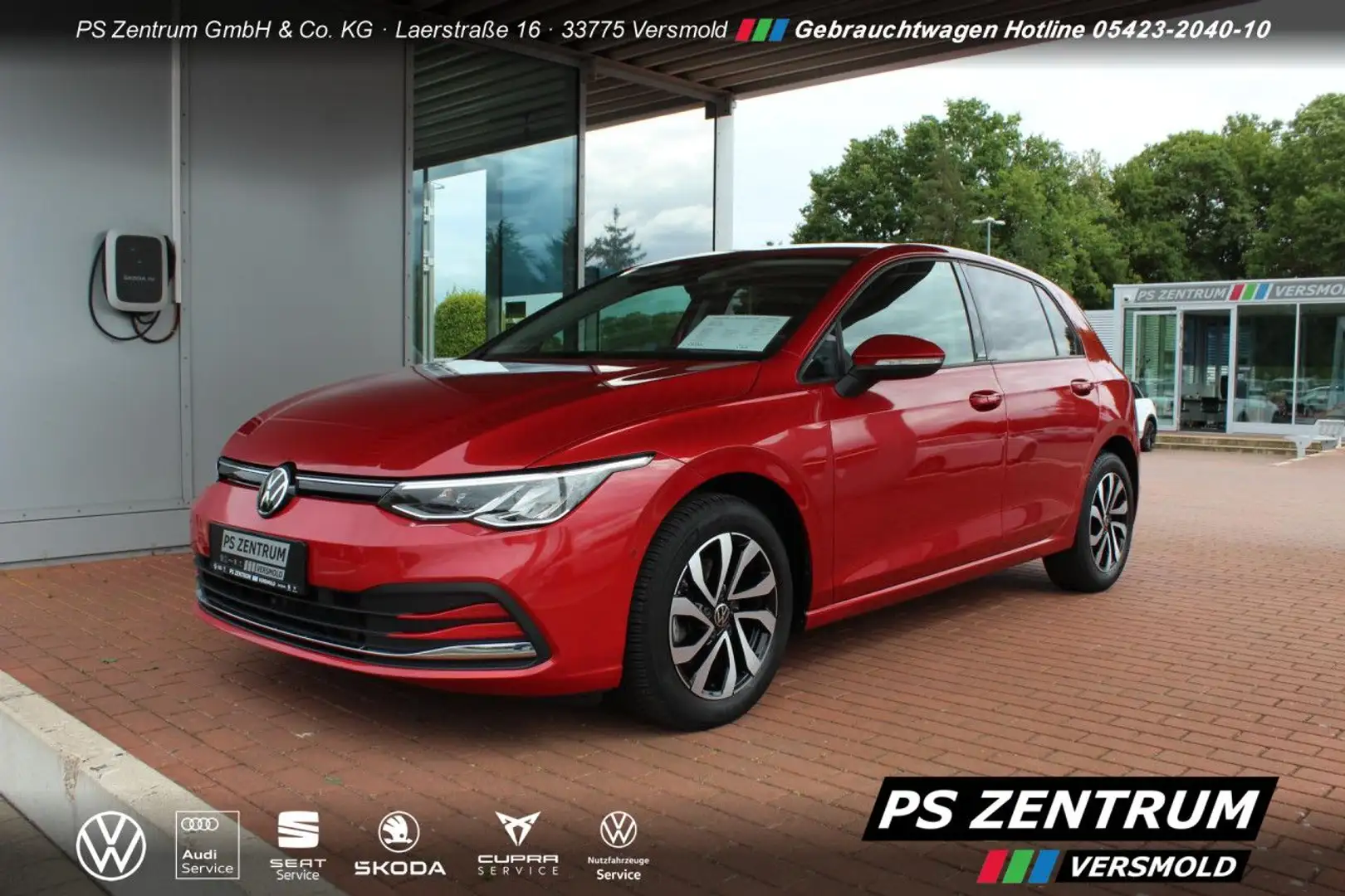Volkswagen Golf VIII 1.5 TSI LED NAVI RFK ACC Bluetooth Klima Rot - 1