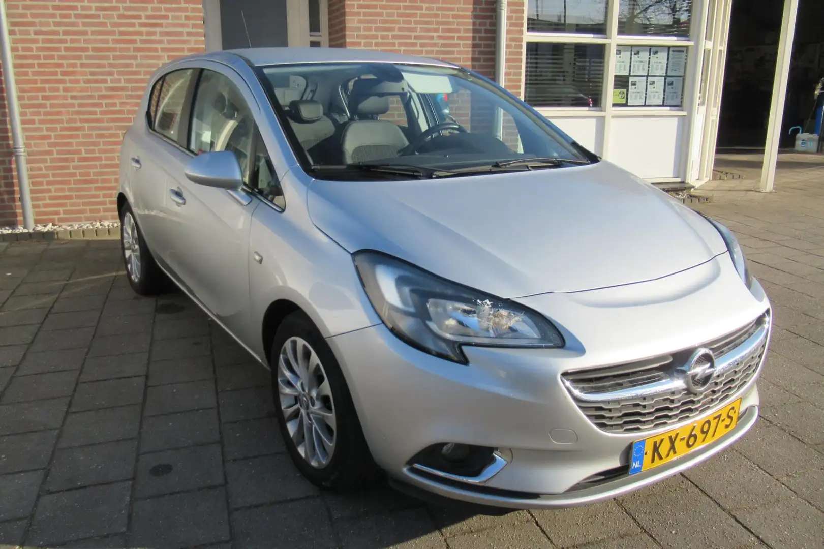 Opel Corsa 1.4 Innovation Automaat Grigio - 2
