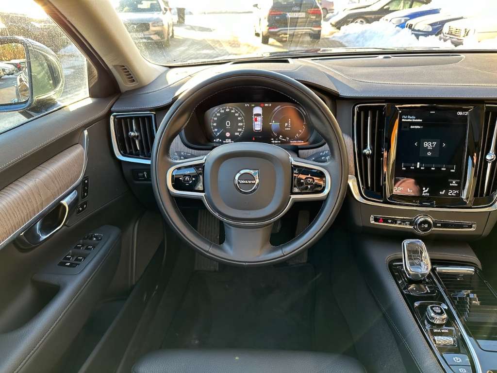 Volvo V90