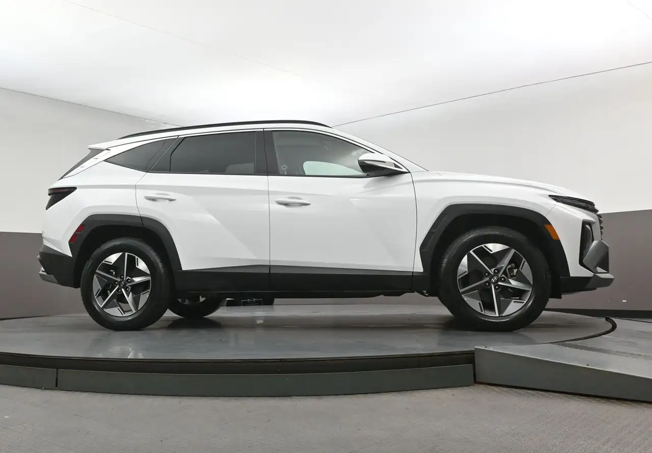 Hyundai TUCSON photo Hyundai TUCSON