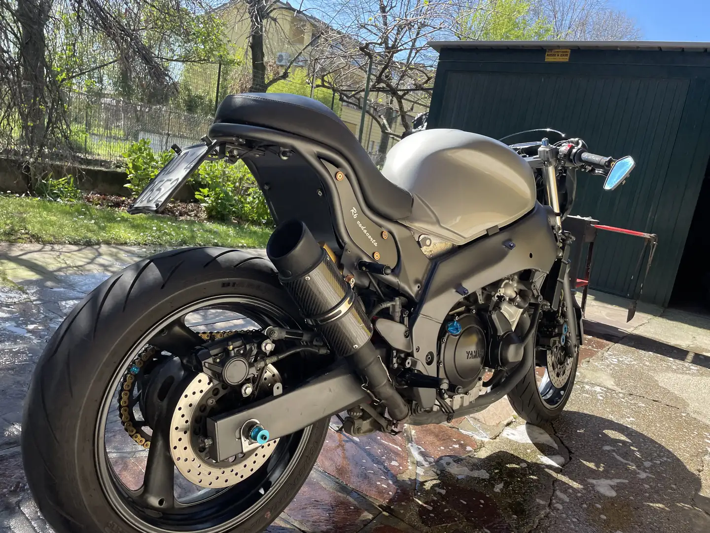 Yamaha YZF 600 cafe racer - 1