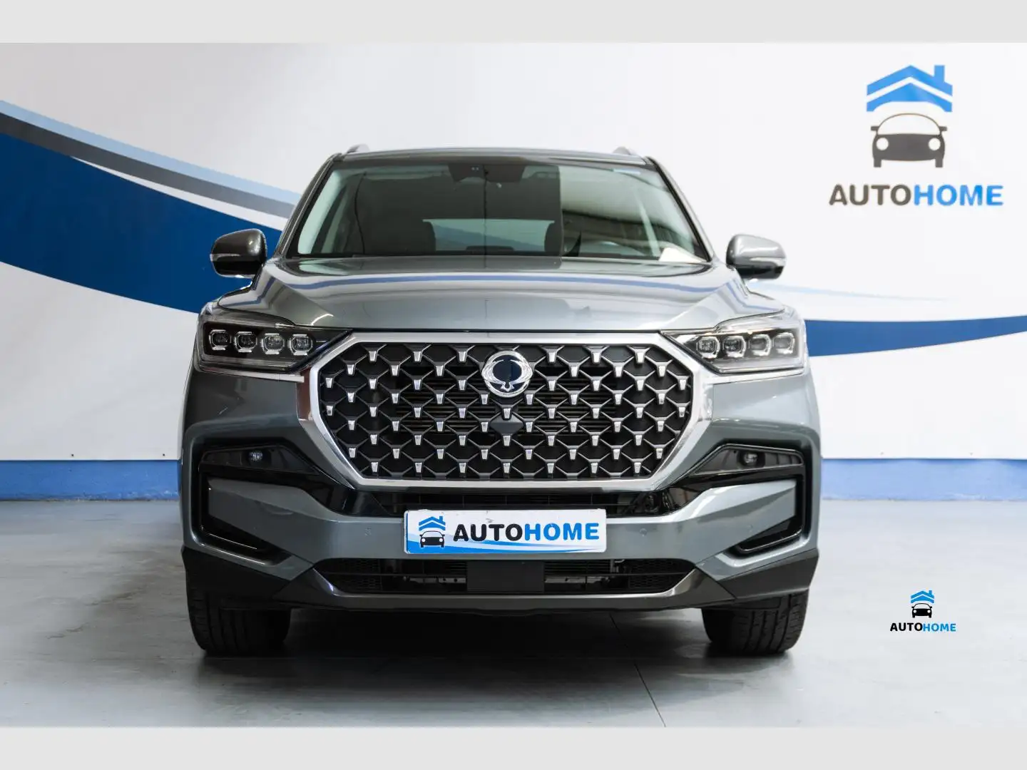 SsangYong Rexton D22 DTR Pro 4x4 Aut. Gris - 2