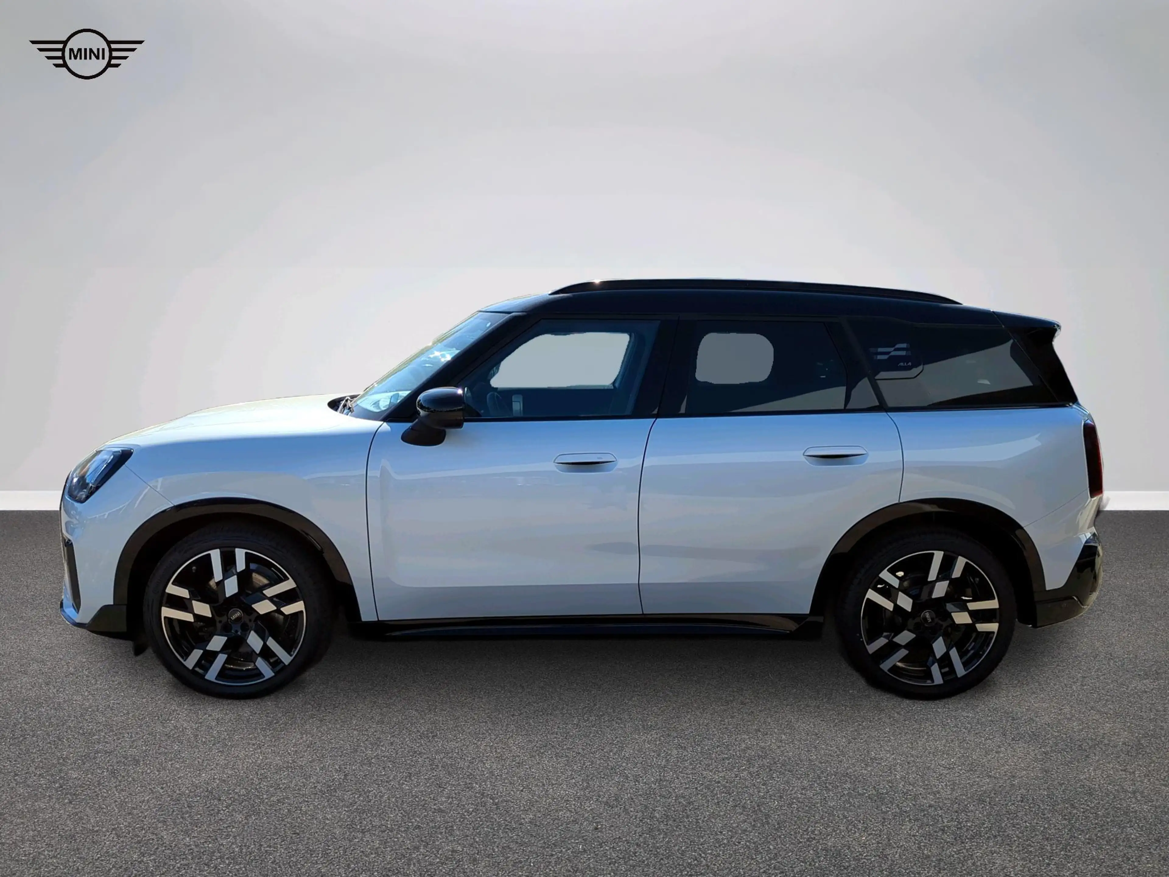 MINI Countryman S All4 John Cooper Works Trim — photo 3