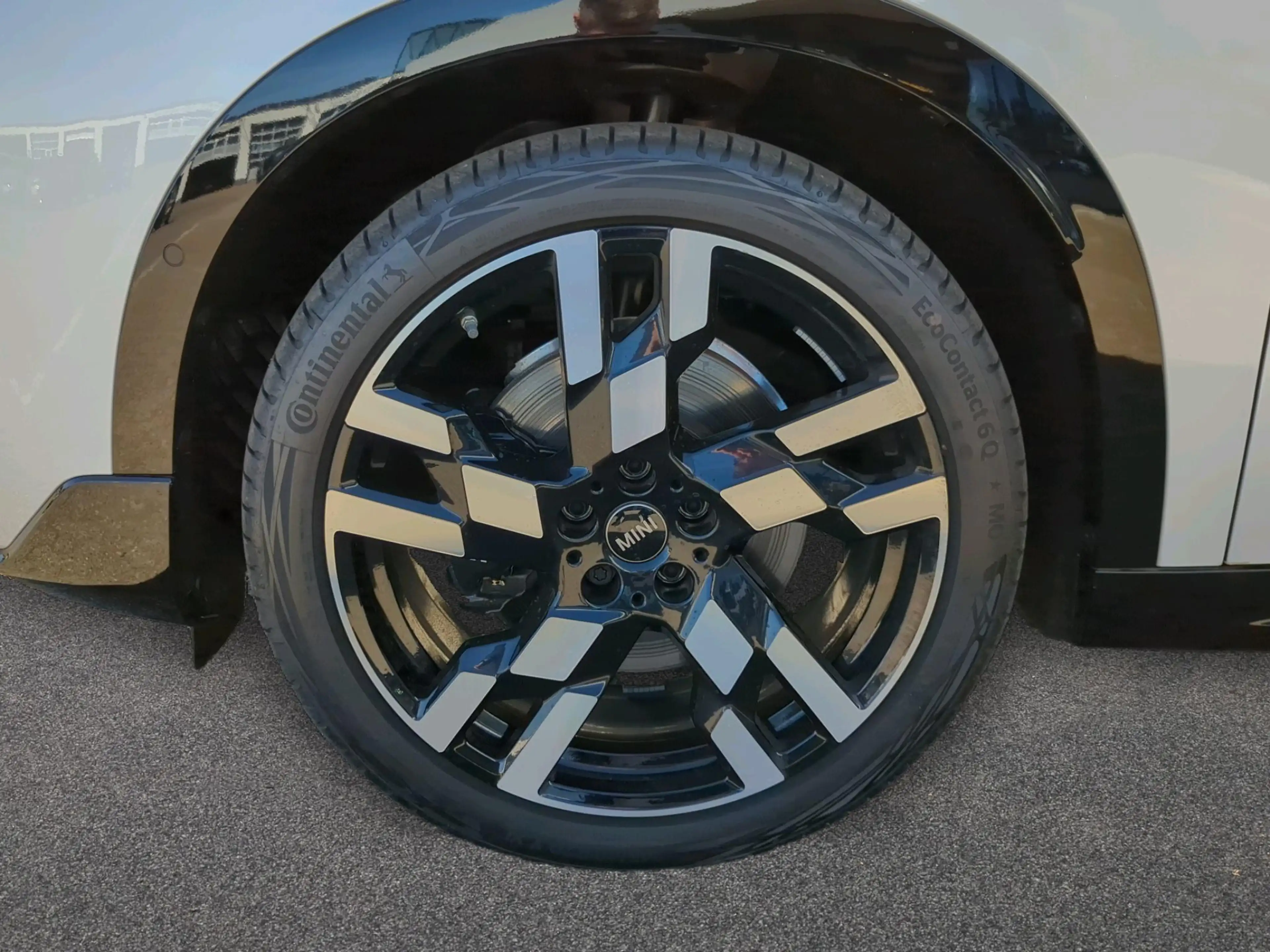 MINI Countryman S All4 John Cooper Works Trim — photo 9