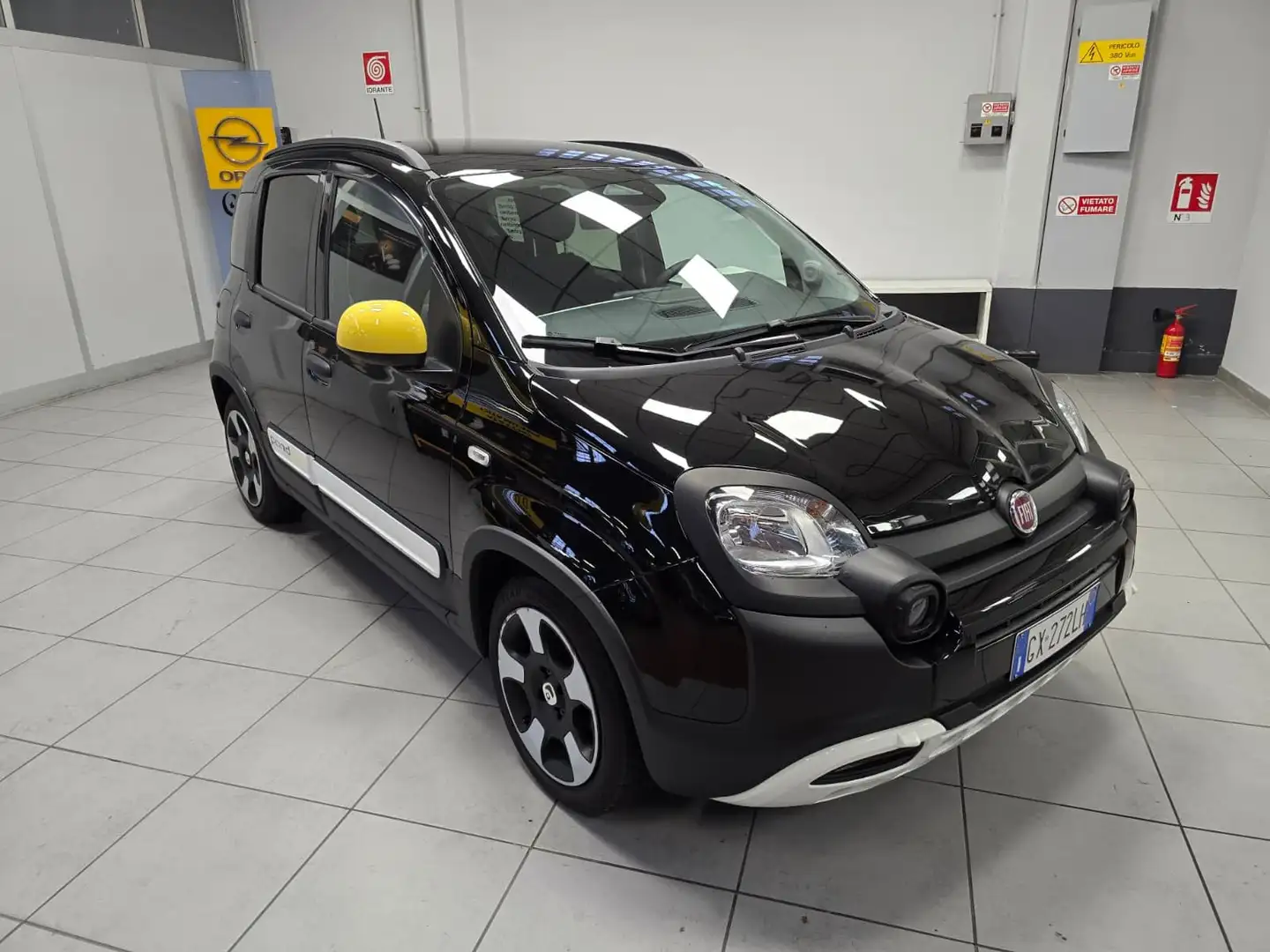 Fiat Panda Cross Pandina 1.0 firefly hybrid s Noir - 1