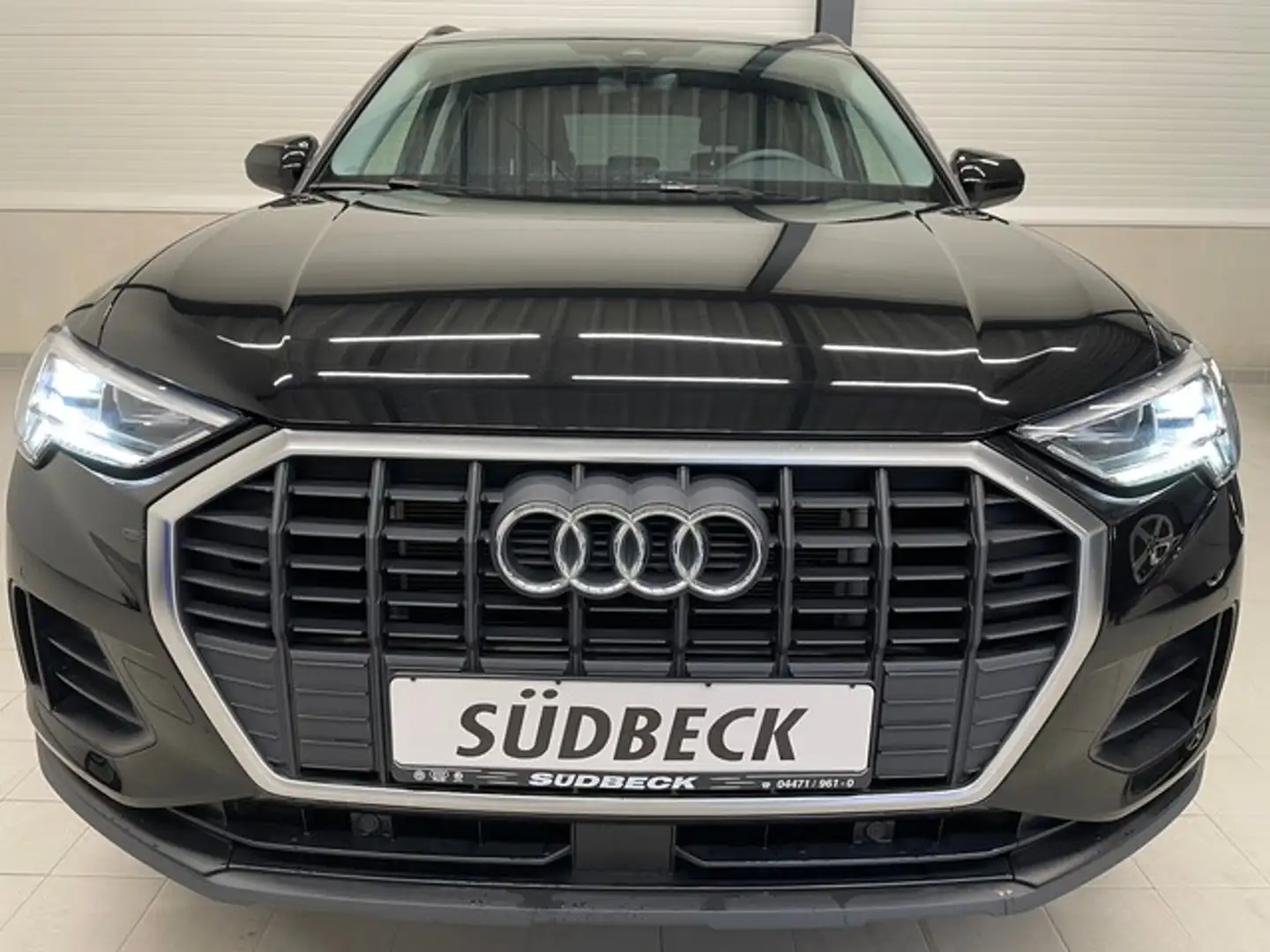 Audi Q3 45 TFSIe Plug-In-Hybrid LED+NAVI Schwarz - 2