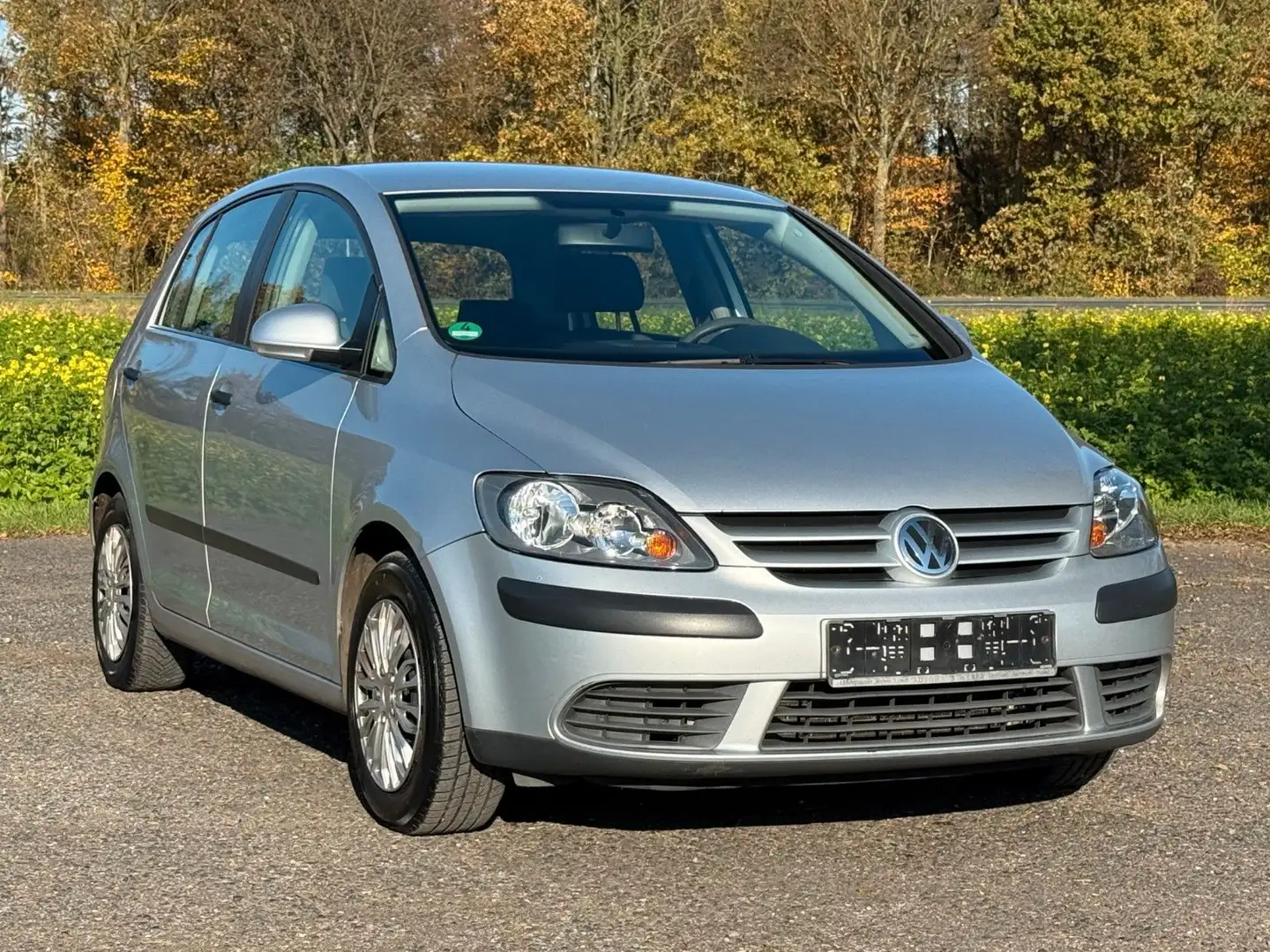Volkswagen Golf Plus V 1.9 TDi Trendline Radio AHK Silber - 1