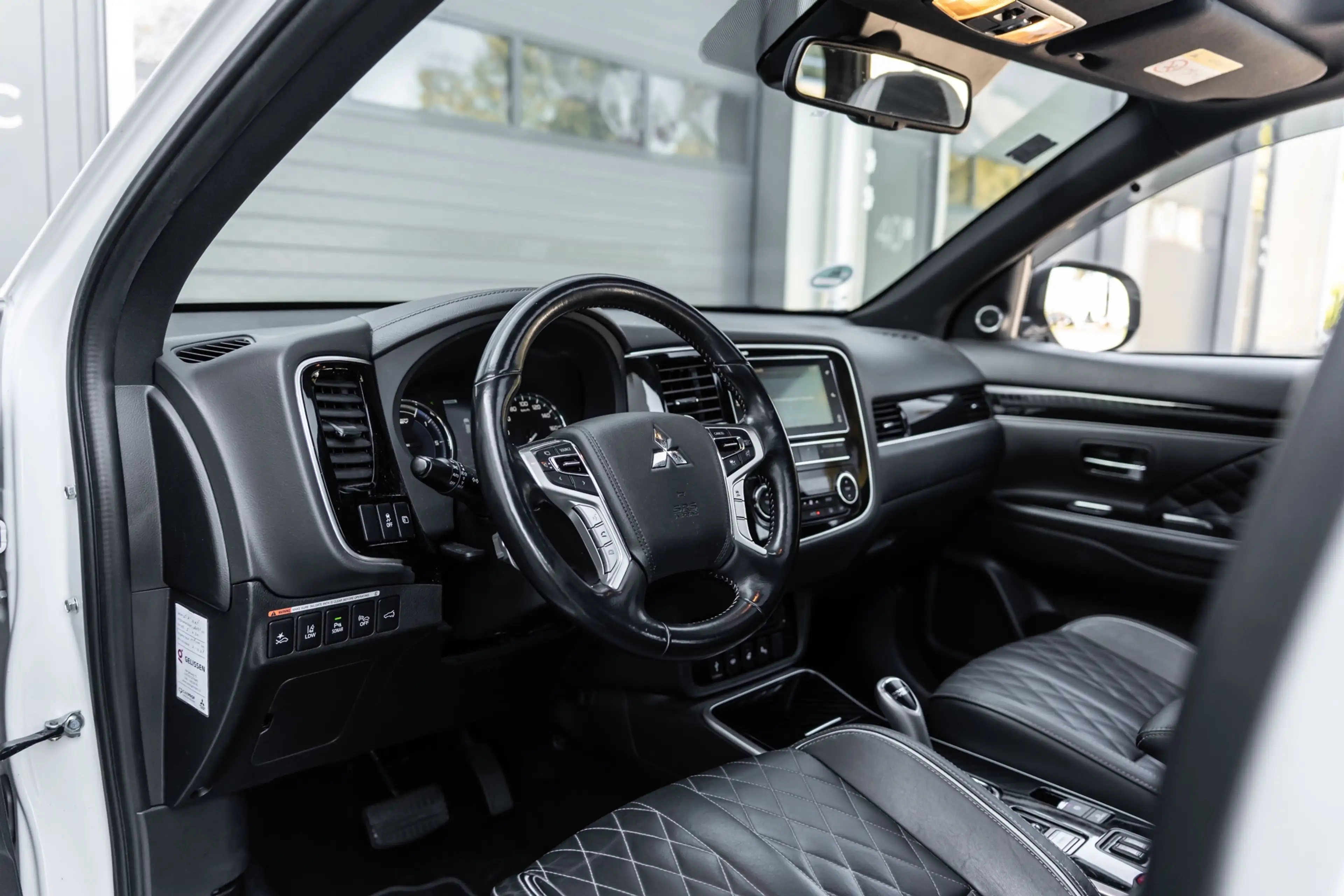 Mitsubishi Outlander 2.4 PHEV S-Edition 4WD|GARANTIE 2027|Pano |Vol Led — photo 16