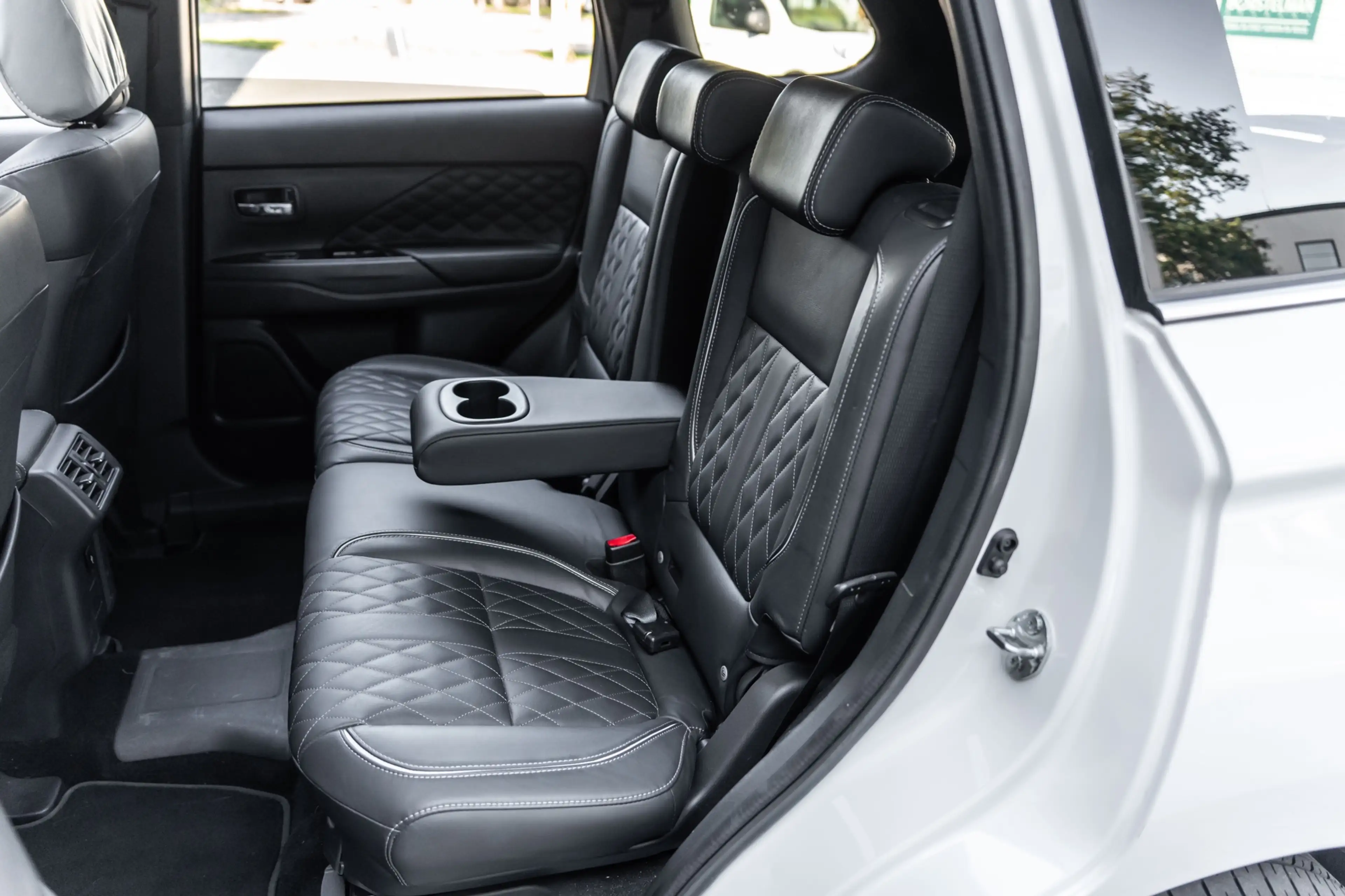 Mitsubishi Outlander 2.4 PHEV S-Edition 4WD|GARANTIE 2027|Pano |Vol Led — photo 17