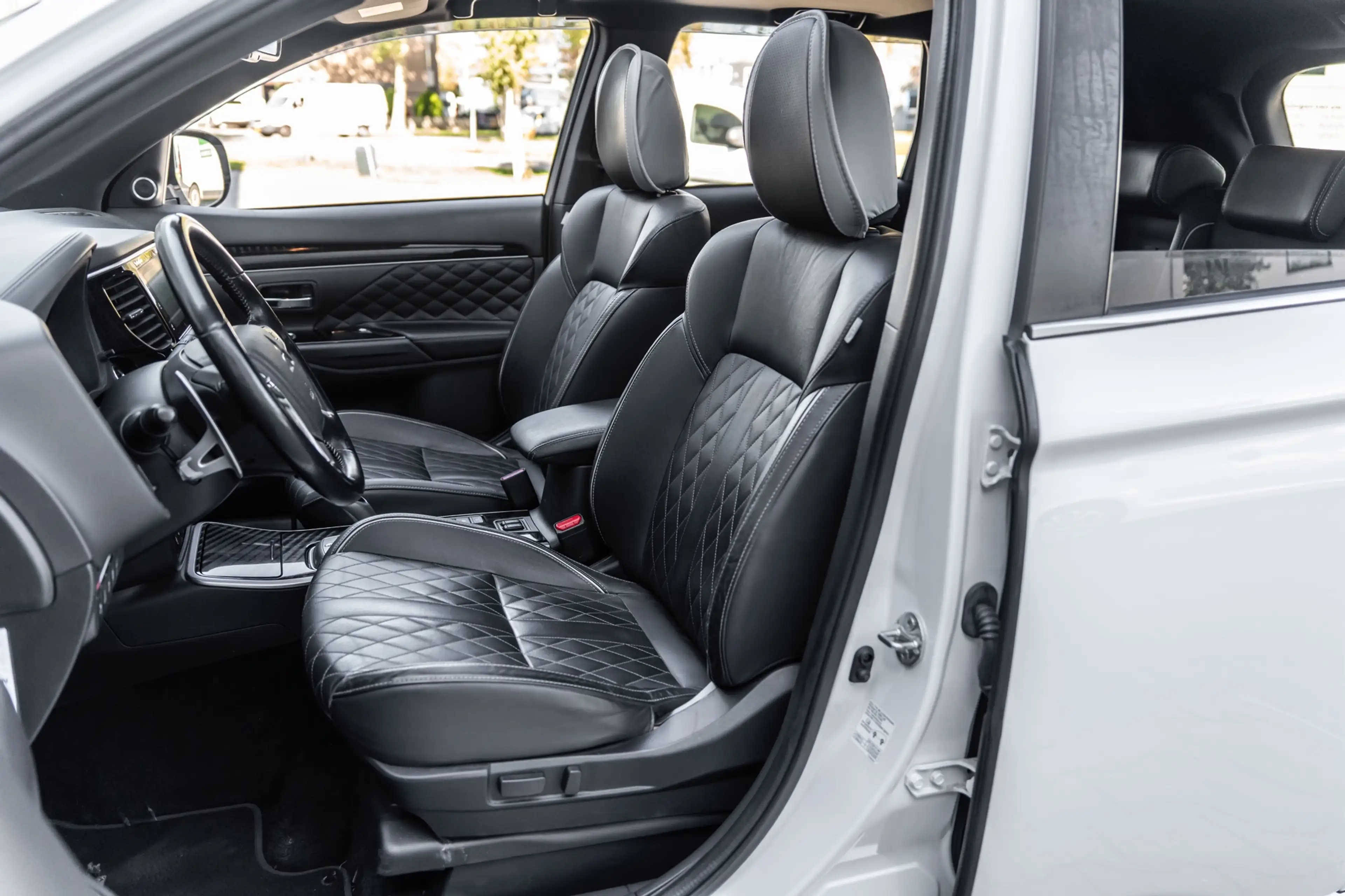 Mitsubishi Outlander 2.4 PHEV S-Edition 4WD|GARANTIE 2027|Pano |Vol Led — photo 4