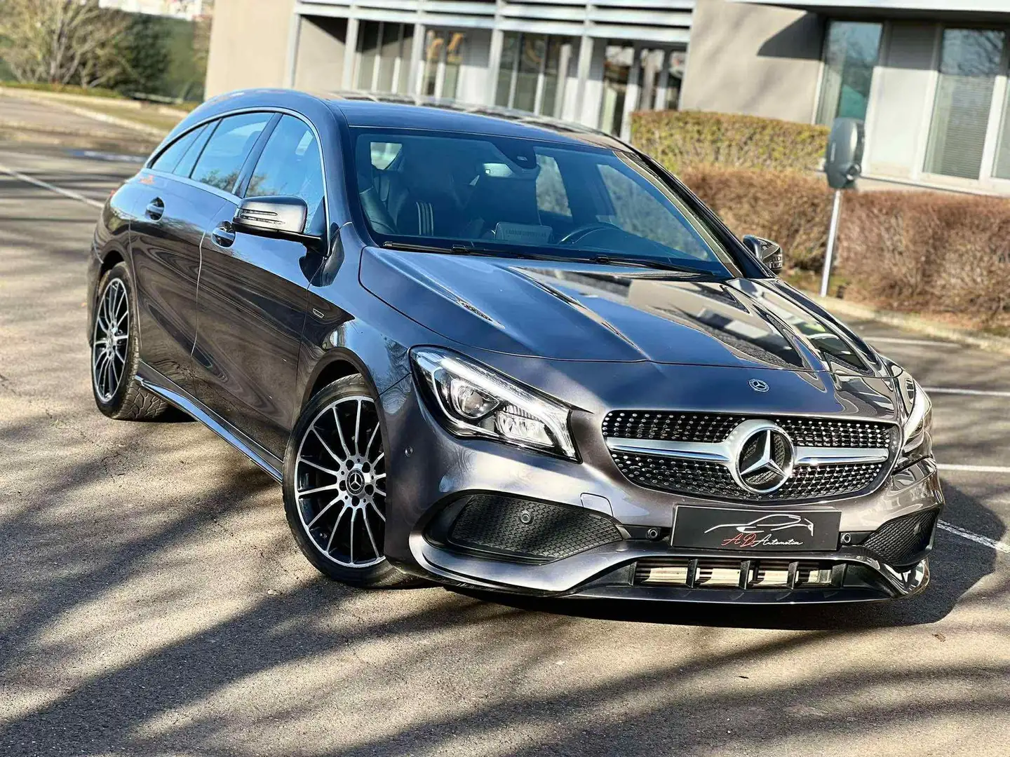 Mercedes-Benz CLA 200 d AMG*AUTOMATIQUE*CAMERA*CLIM AUTO*GARANTIE Gris - 1