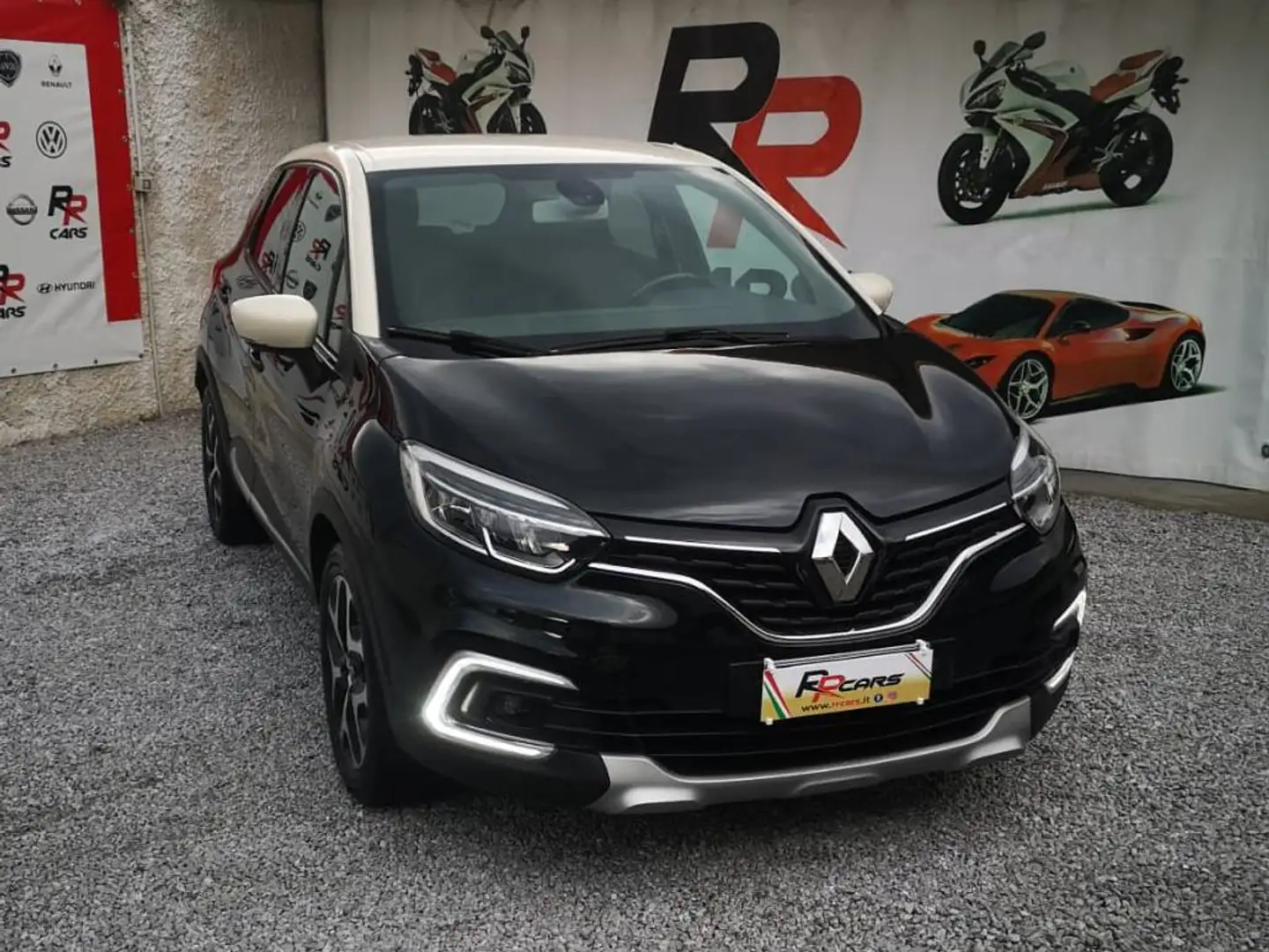 Renault Captur Captur I 2017 1.5 dci Initiale Paris 90cv edc my18 Noir - 2