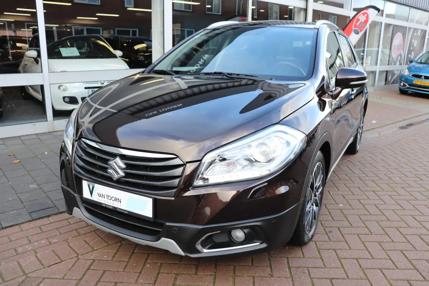 Suzuki SX4 S-Cross 1.6 High Executive Automaat. Panoramadak,  leder, Brun - 2