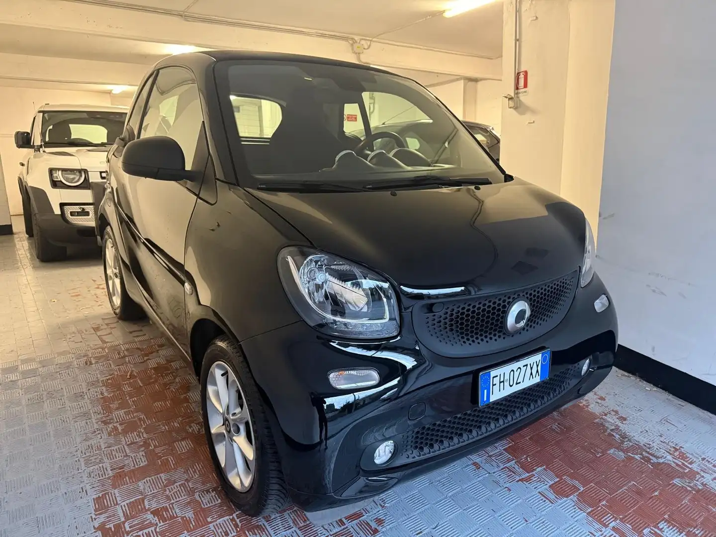 smart forTwo Fortwo III 2015 1.0 Youngster 71cv twinamic Nero - 2