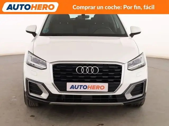 Audi Q2 view 9